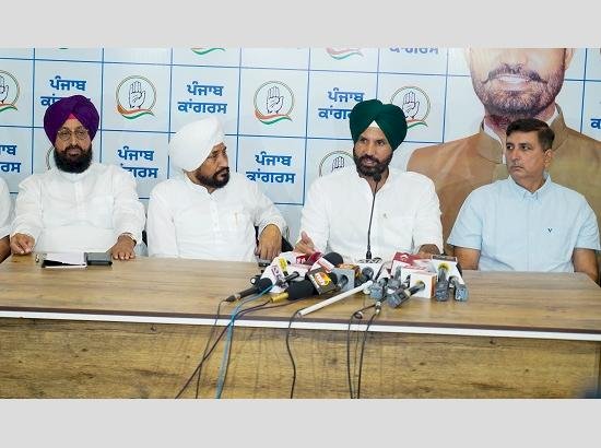 सतर्कता कार्रवाई विशुद्ध रूप से आप के झूठ का पर्दाफाश करने वाले विपक्ष की आवाज को दबाने के लिए है :राजा वारिंग