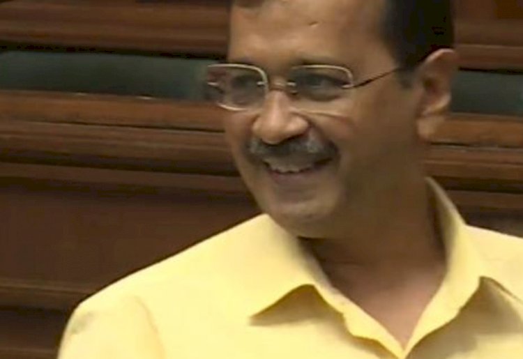 दिल्ली विधानसभा में सुनाई चौथी पास राजा की कहानी