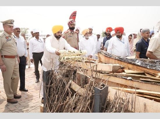 प्रकाश सिंह बादल के अंतिम संस्कार में शामिल हुए सीएम मान