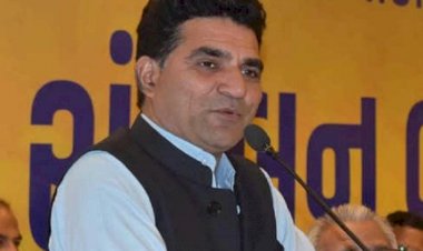 मन की बात’ के खर्च पर ट्वीट करके फंसे इसुदान गढ़वी, मामला दर्ज