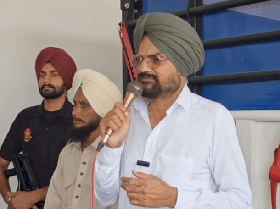 सिद्धू  मूसेवाला के पिता ने जालंधर उपचुनाव में लोगों से आप को वोट नहीं देने का आग्रह किया