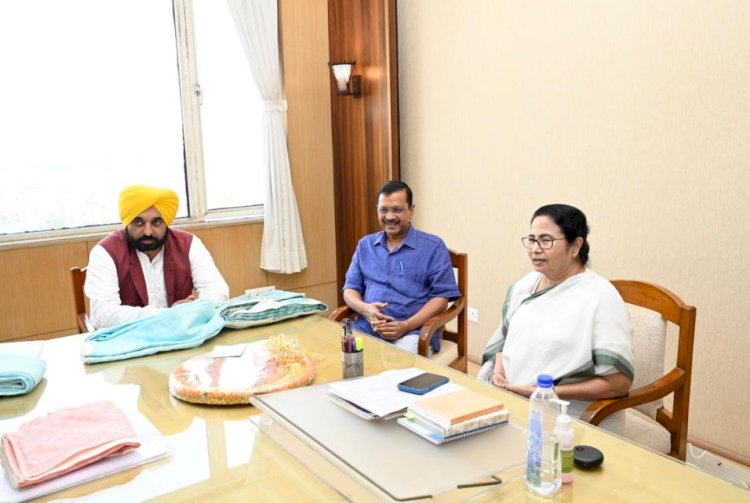 केंद्र के अध्यादेश के खिलाफ ममता बनर्जी भी केजरीवाल के साथ, राज्यसभा में बिल का विरोध करेगी टीएमसी