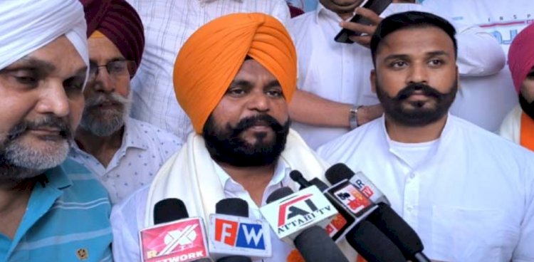 शिरोमणि अकाली दल के अरवीन कुमार भकना अपने साथियों सहित AAP पार्टी मे हुए शामिल