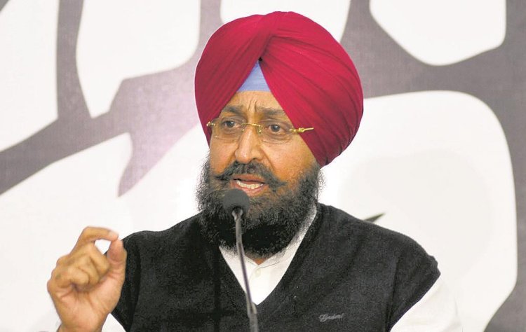 पंजाब के पेंशनभोगियों पर 'प्रस्तावित' कर को लेकर आप, कांग्रेस में तीखी नोकझोंक
