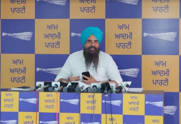 आम आदमी पार्टी ने 'गुरबाणी' प्रसारण पर चैनल के निजी स्वामित्व के झूठ का पर्दाफाश किया