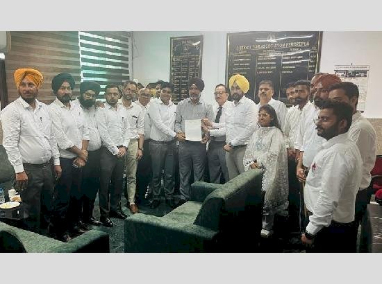 पंजाब में एडवोकेट प्रोटेक्शन बिल लाने के लिए डीबीए ने विधायक दहिया को ज्ञापन दिया