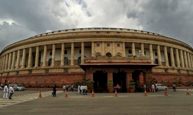 सदन मे मानसून सत्र के दौरान आज दिल्ली सेवा बिल पर दो बजे होगी चर्चा, हंगामे के हैं आसार