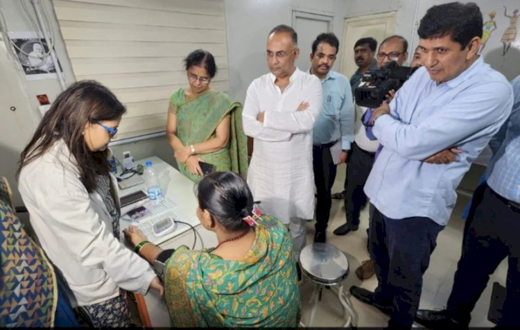 कर्नाटक के स्वास्थ्य मंत्री ने की दिल्ली के मोहल्ला क्लीनिकों की तारीफ, फिर लिया यू-टर्न