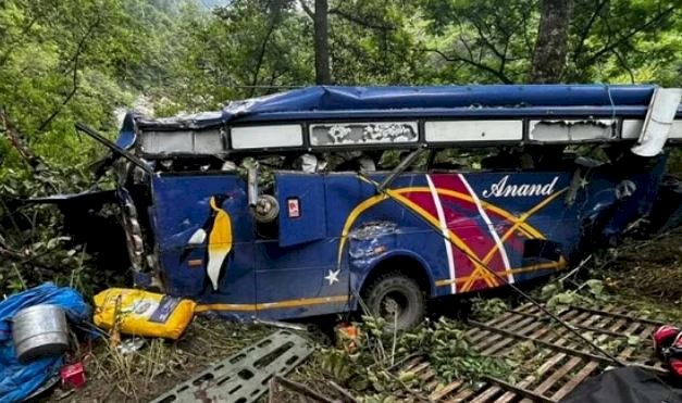 उत्तराखंड: दर्दनाक हादसा, गंगोत्री हाईवे पर खाई में गिरी बस, सात की मौत, 28 यात्री घायल