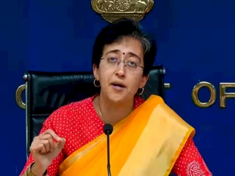 दिल्ली में 'पावर' पर तकरार जारी, मंत्रियों की बात नहीं मान रहे मुख्य सचिव, आतिशी ने एलजी से लगाई गुहार
