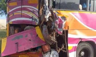 राजस्थान: भरतपुर में जयपुर-आगरा राजमार्ग पर ट्रेलर ने बस को टक्कर मार दी, जिससे 11 लोगों की मौत हो गई