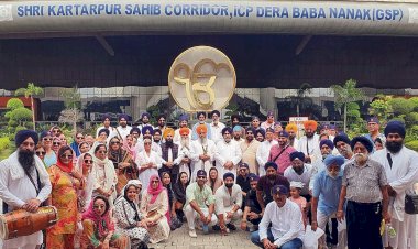 गुरुपर्व: सिख जत्था पाकिस्तान के लिए रवाना