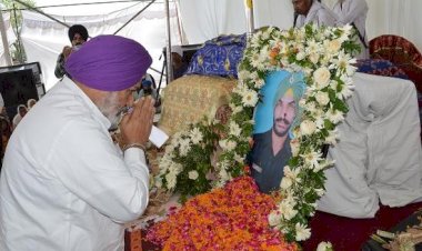 मंत्री चेतन सिंह जौरामाजरा ने शहीद प्रदीप सिंह को श्रद्धांजलि अर्पित की