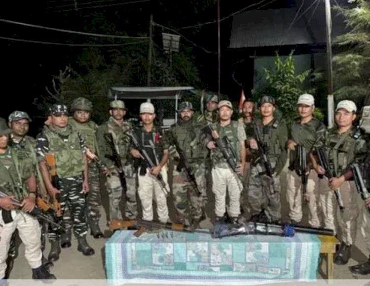 मणिपुर में लूटे गए हथियार बरामद, प्रतिद्वंद्वी समूहों के बीच गोलीबारी