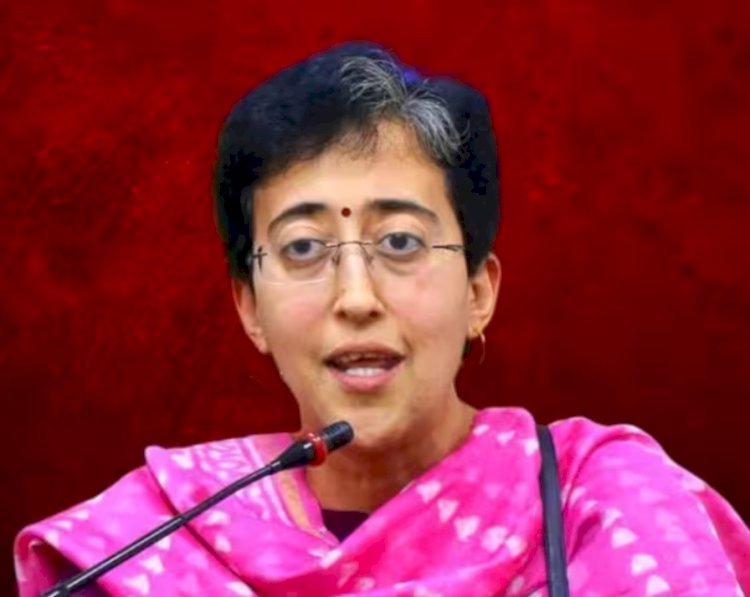 सीएम केजरीवाल को डीएमआरसी के कार्यक्रम में नहीं बुलाने पर आतिशी ने केंद्र पर बोला हमला