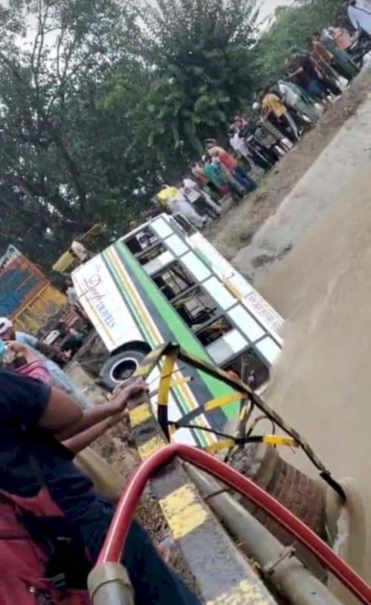मुक्तसर : बस फीडर नहर में गिरने से पांच यात्रियों की मौत हो गई, कई घायल हो गए