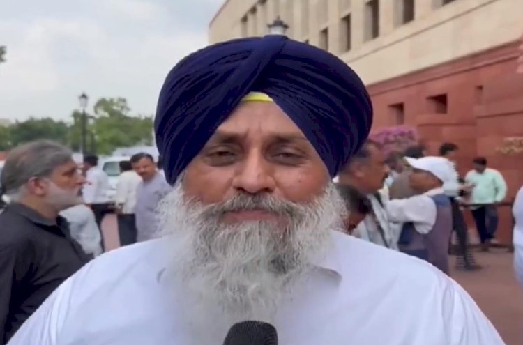 अकाली दल नेता सुखबीर बादल ने अमित शाह से की मुलाकात, कहा- भारत-कनाडा के बिगड़ते संबंधों से पंजाबी दहशत में हैं