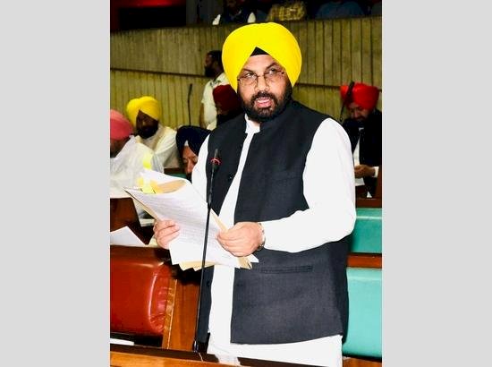 लोक निर्माण मंत्री हरभजन ईटीओ ने मध्यस्थता और अदालती मामलों के जल्द निपटारे के निर्देश दिए