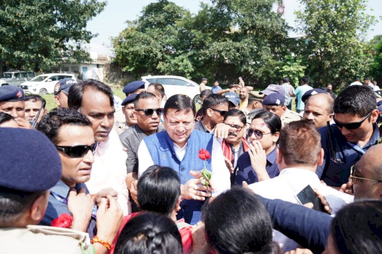 इंग्लैंड के दौरे से लौटे सीएम धामी का राजधानी देहरादून में स्वागत