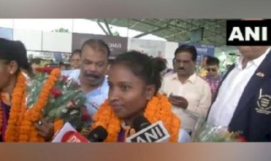 भारतीय महिला हॉकी टीम का रांची में हुआ भव्य स्वागत