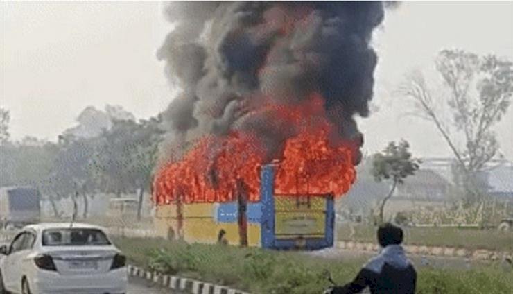 लुधियाना में चलती बस में लगी आग, यात्रियों को समय रहते निकाला गया