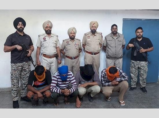 पंजाब पुलिस ने हरविंदर रिंदा के सहयोगियों द्वारा संचालित आतंकी मॉड्यूल का भंडाफोड़ किया