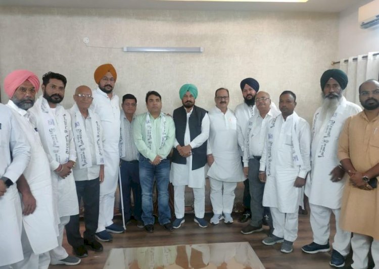 अबोहर में आम आदमी पार्टी को मिली बड़ी मजबूती, अकाली दल और भाजपा के आधा दर्जन से ज्यादा नेता आप में शामिल