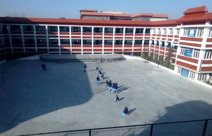 कोटकपूरा : दशमेश स्कूल में छत से गिरा 9वीं कक्षा का स्टूडेंट, हालत गंभीर