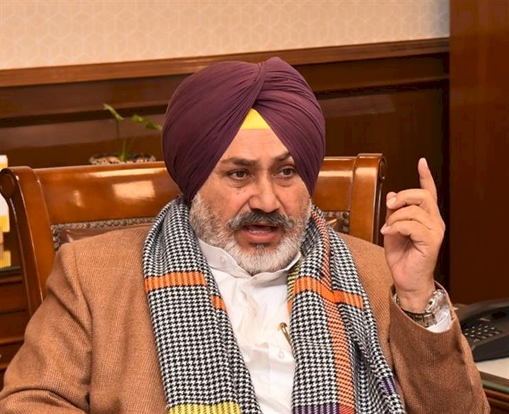 चेतन सिंह जौरामाजरा ने बीबीएमबी अधिकारियों के साथ चल रही जल परियोजनाओं, भविष्य की योजनाओं और बांधों में जल भंडारण की समीक्षा की