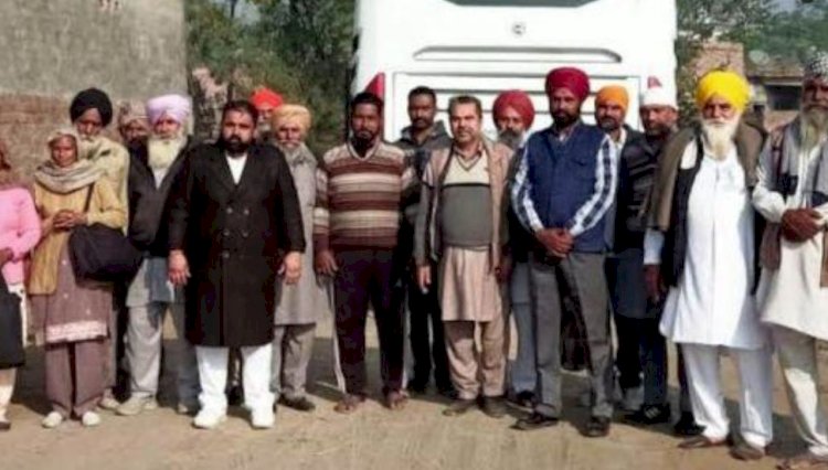 तीर्थ यात्रा योजना के तहत पहली बस धर्मकोट से रवाना हो गई