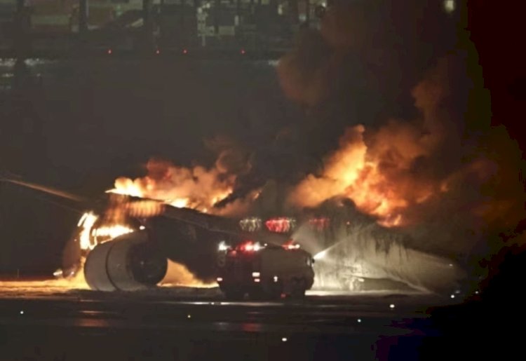 जापान में लैंड करते समय प्लेन में लगी आग, दूसरी विमान से टकराने की वजह से हुआ हादसा