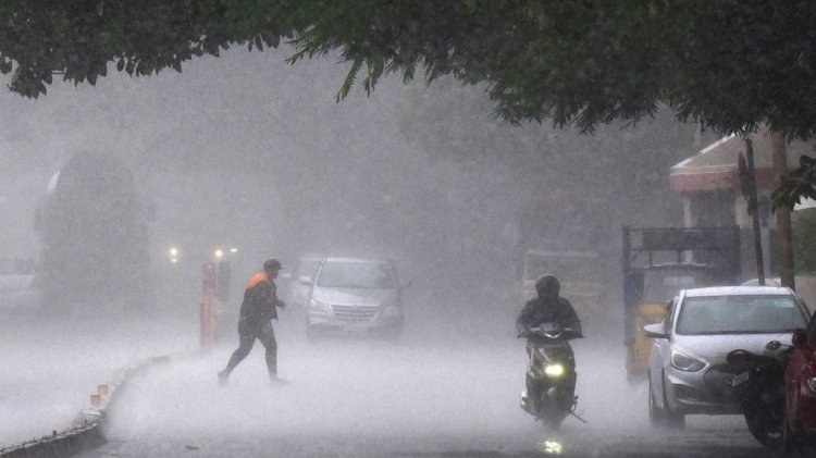 22 राज्यों में 7 दिनों तक बारिश का अलर्ट, राजस्थान में बांध टूटा और हिमाचल में 197 सड़कें बंद