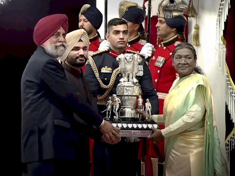 Chandigarh University: चंडीगढ़ यूनिवर्सिटी को मिला MAKA अवार्ड, रचा शिक्षा जगत में इतिहास