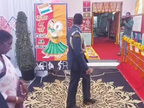 दिल्ली विधानसभा चुनाव आज, दिल्लीवासियों ने सुबह से शुरू किया मतदान