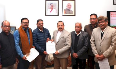 लेबर यूनियन के प्रतिनिधिमंडल ने डॉ. जितेंद्र सिंह से मुलाकात की और मोदी सरकार के कर्मचारी-अनुकूल दृष्टिकोण की सराहना की