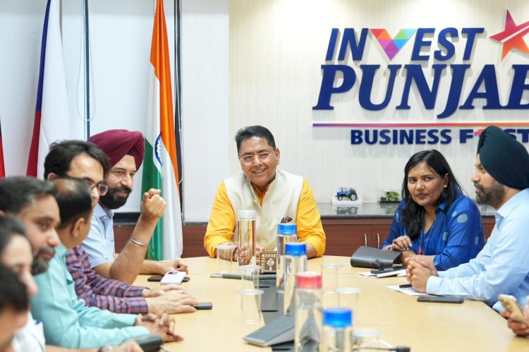 अमन अरोड़ा ने उद्योग एवं वाणिज्य मंत्री के रूप में पदभार संभाला