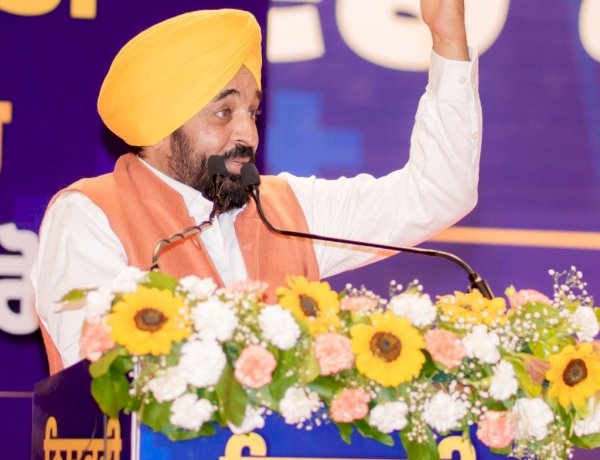 मुख्यमंत्री भगवंत मान ने और 523 युवाओं को सौंपे नियुक्ति पत्र; कहा, 'आप' सरकार ने पारदर्शी और योग्यता-आधारित भर्तियों के माध्यम से 67,563 सरकारी नौकरियां दी