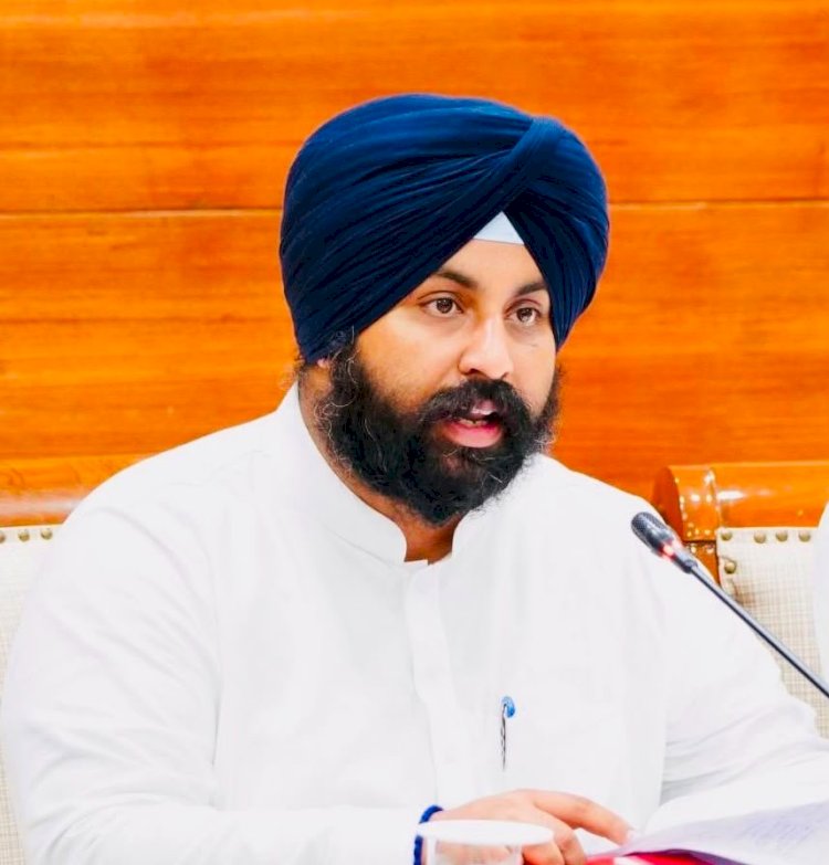 पंजाब के युवाओं को गुणवत्तापूर्ण तकनीकी और फार्मास्युटिकल शिक्षा प्रदान करने के लिए भगवंत मान सरकार विश्वविद्यालयों को बना रही है भविष्य उन्मुख: हरजोत सिंह बैंस