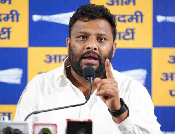 रेखा गुप्ता सरकार में न्याय के लिए जनता थानों के बाहर बैठने को मजबूर- कुलदीप कुमार
