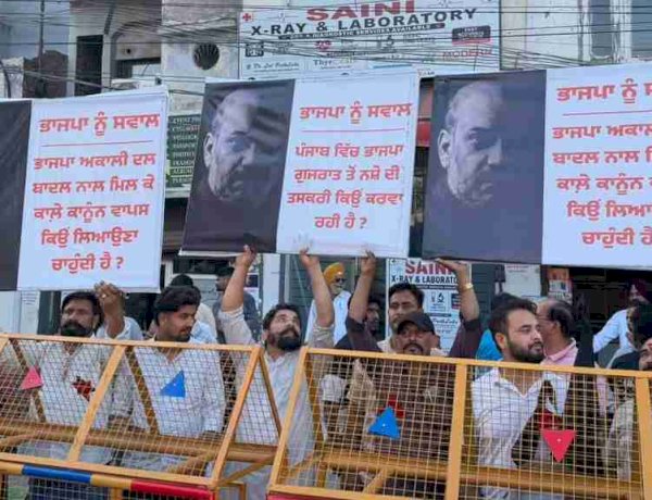 AAP कार्यकर्ताओं ने ‘नशा मुक्त पंजाब यात्रा’ पर भाजपा से नशों, पंजाब के पानी और अकाली दल (बादल) के साथ गठबंधन से पूछे 3 सवाल